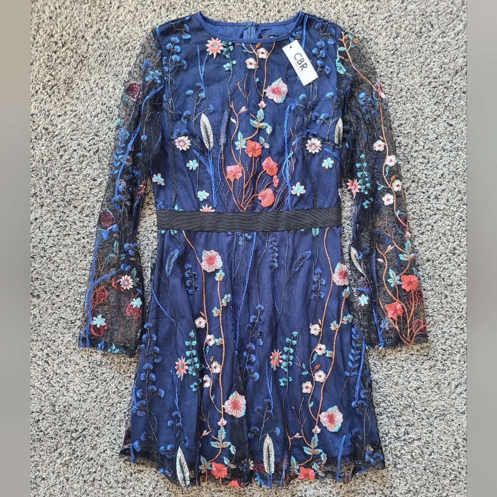 NWT CBR Floral Sheer Sleeved Dress